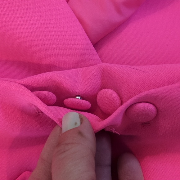 Pink Floral Embellished Blazer with Tailored Silhouette - Picture 10 of 12